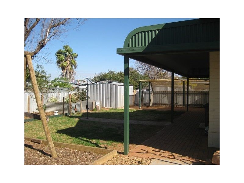 19 Murray Street, Cobar NSW 2835