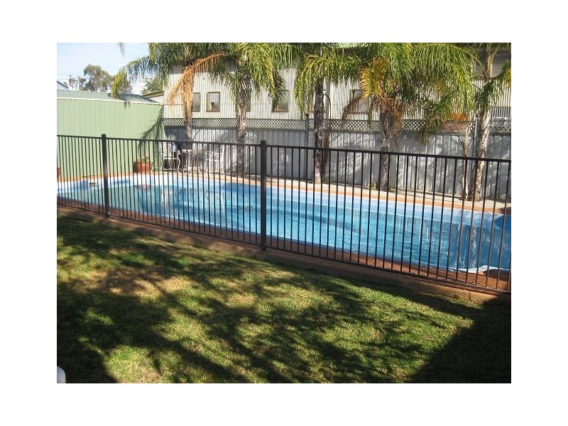 7 Maidens Avenue, Cobar NSW 2835