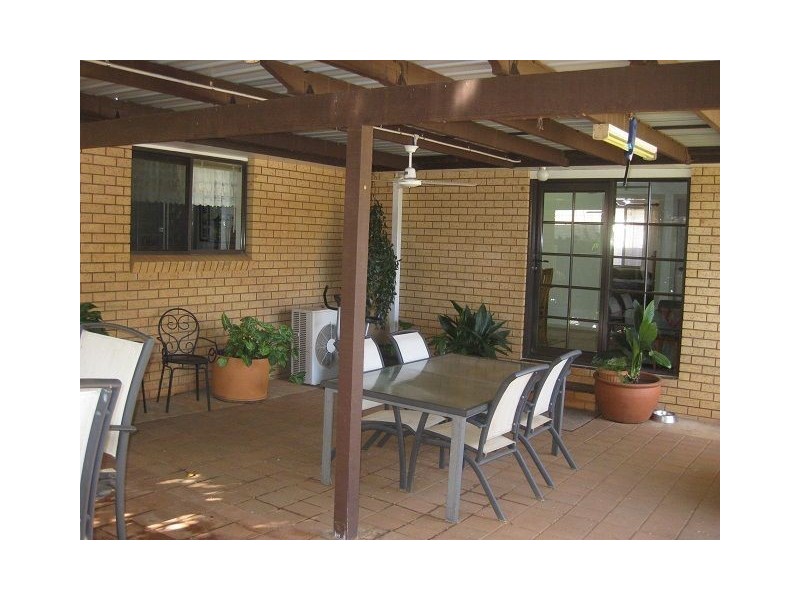 7 Maidens Avenue, Cobar NSW 2835