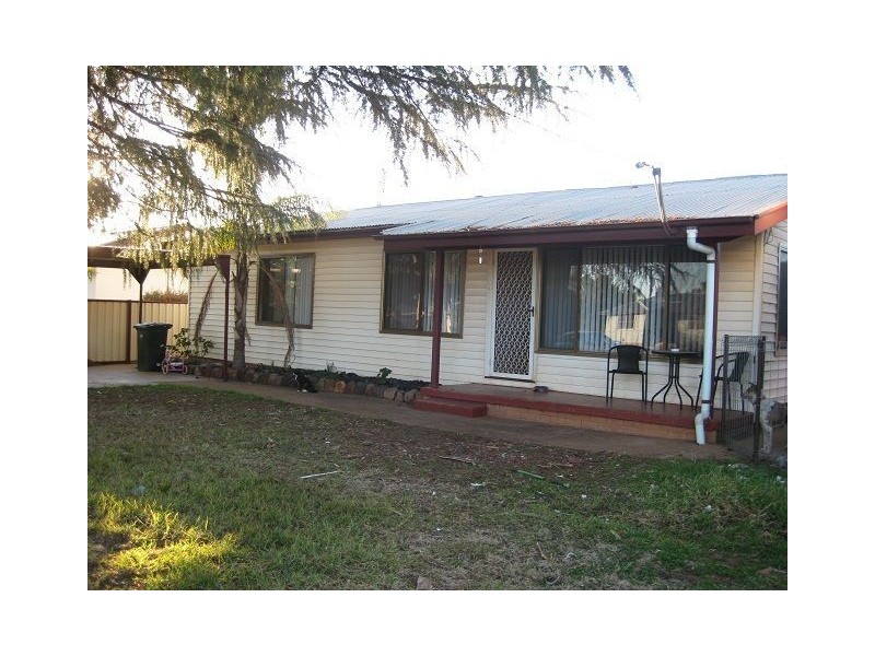57 Bradley Street, Cobar NSW 2835