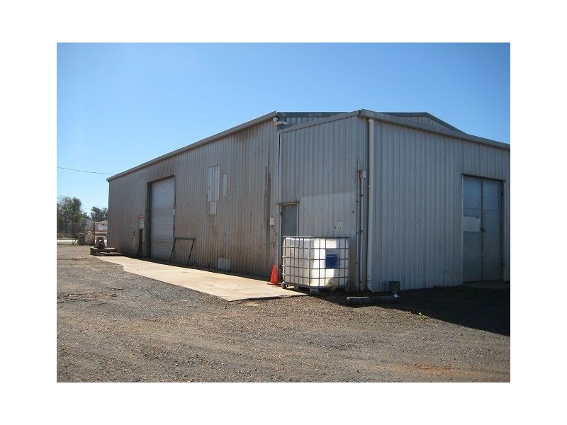 9 Railway Parade, Cobar NSW 2835