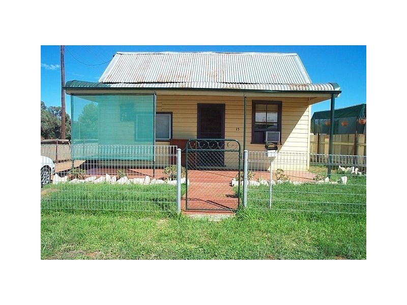 15 Bourke Street, Cobar NSW 2835