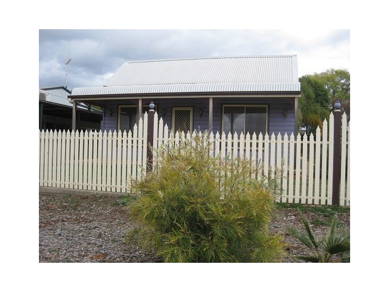 25 Green Street, Cobar NSW 2835
