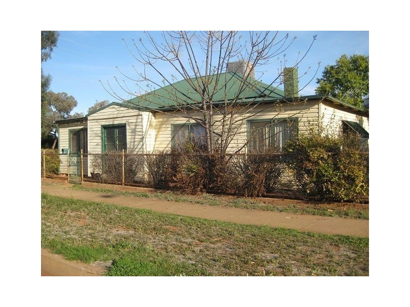 12 Prince Street, Cobar NSW 2835