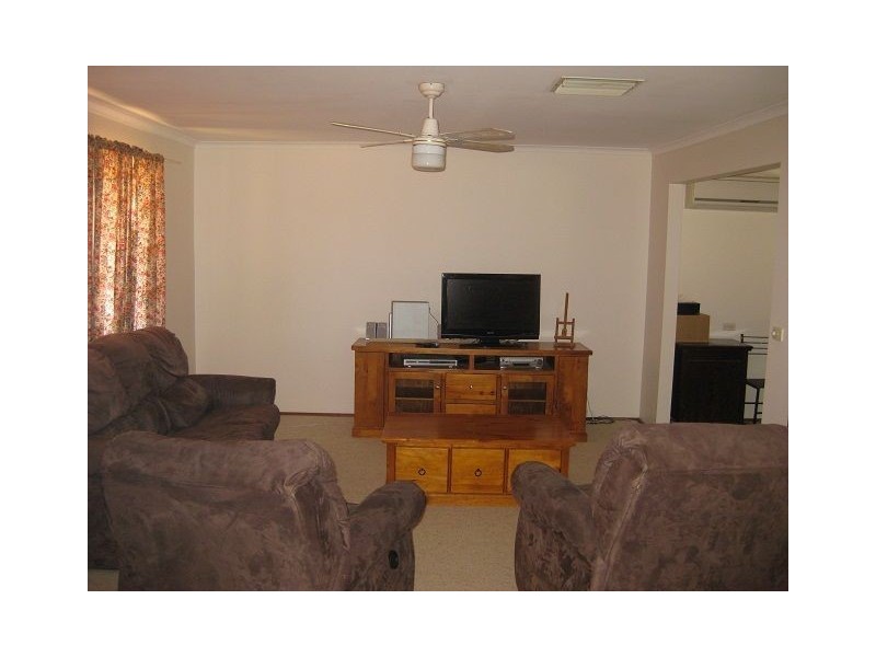 21 Monaghan Street, Cobar NSW 2835