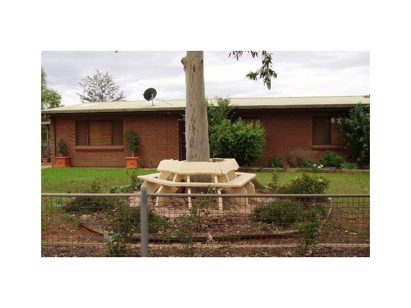 10 Tindera Street, Cobar NSW 2835