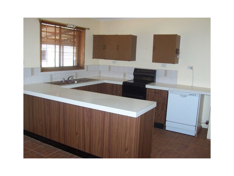 10 Tindera Street, Cobar NSW 2835