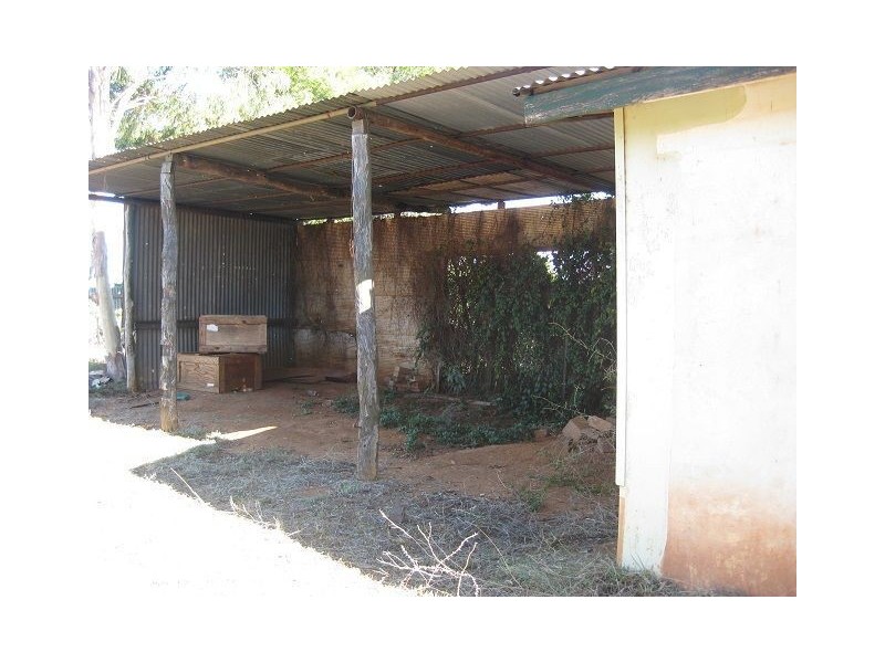 11 Bourke Road, Cobar NSW 2835