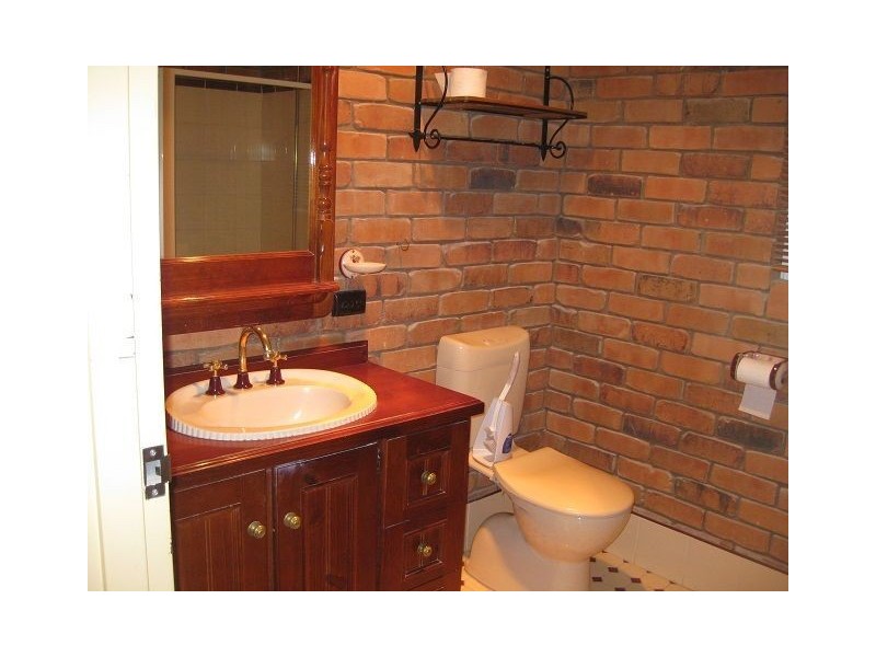 32 Tindera Street, Cobar NSW 2835