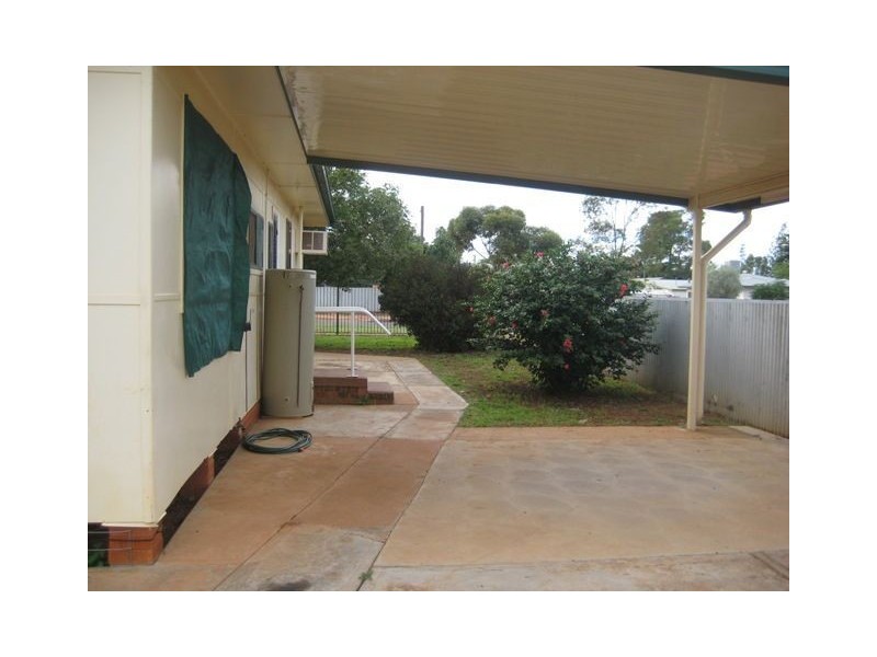 65 Monaghan Street, Cobar NSW 2835