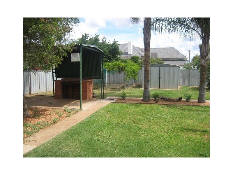 18 Brough Street, Cobar NSW 2835