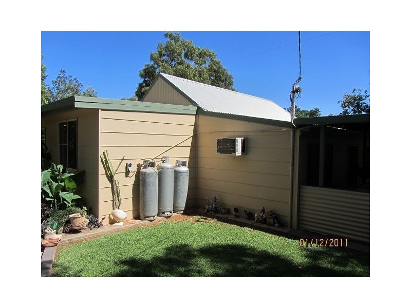 5 Bloxham Street, Cobar NSW 2835