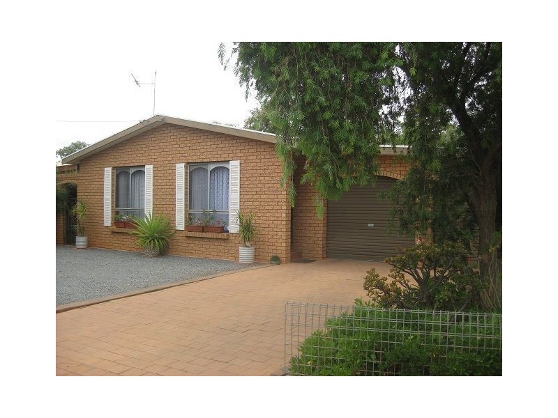 5 Conduit Street, Cobar NSW 2835