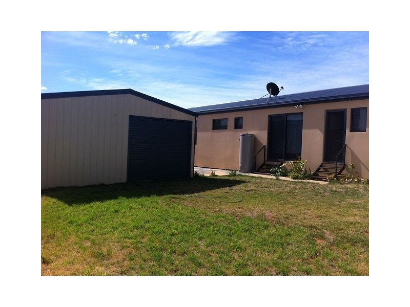18 Duffy Drive, Cobar NSW 2835