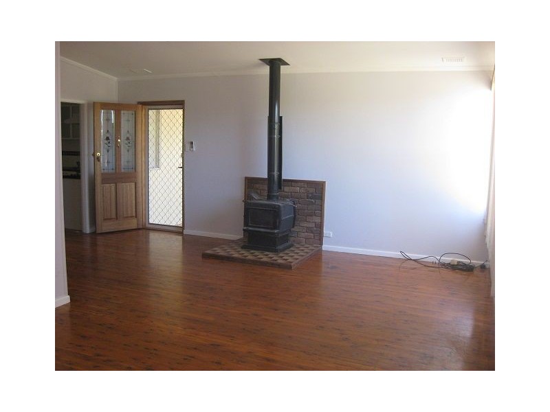 27 Margaret Street, Cobar NSW 2835