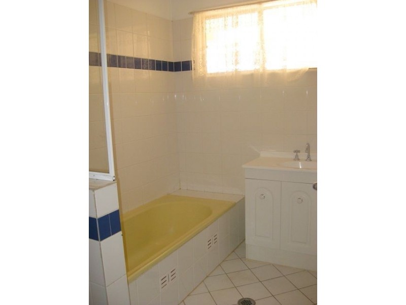 27 Margaret Street, Cobar NSW 2835