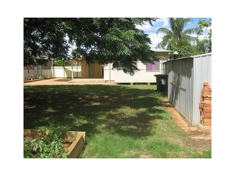 27 Margaret Street, Cobar NSW 2835