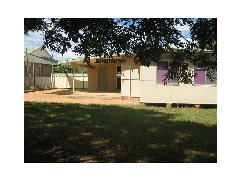 27 Margaret Street, Cobar NSW 2835