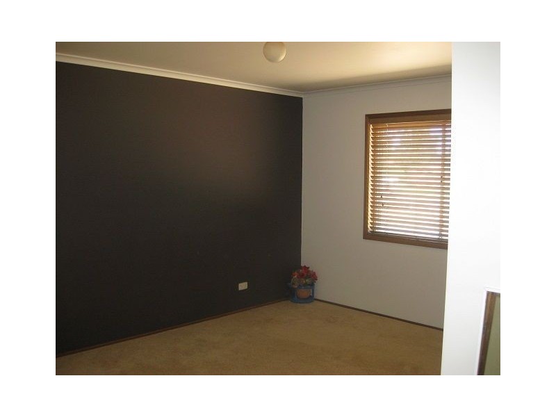 13 Conduit Street, Cobar NSW 2835