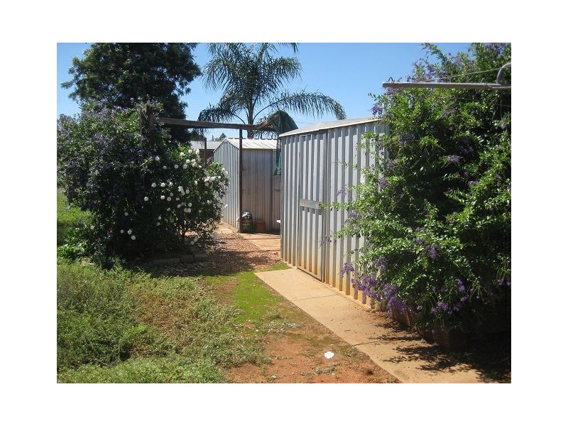 13 Conduit Street, Cobar NSW 2835