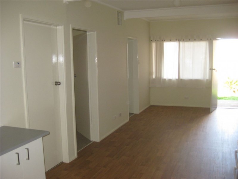 2/64-66 Bathurst St, Cobar NSW 2835