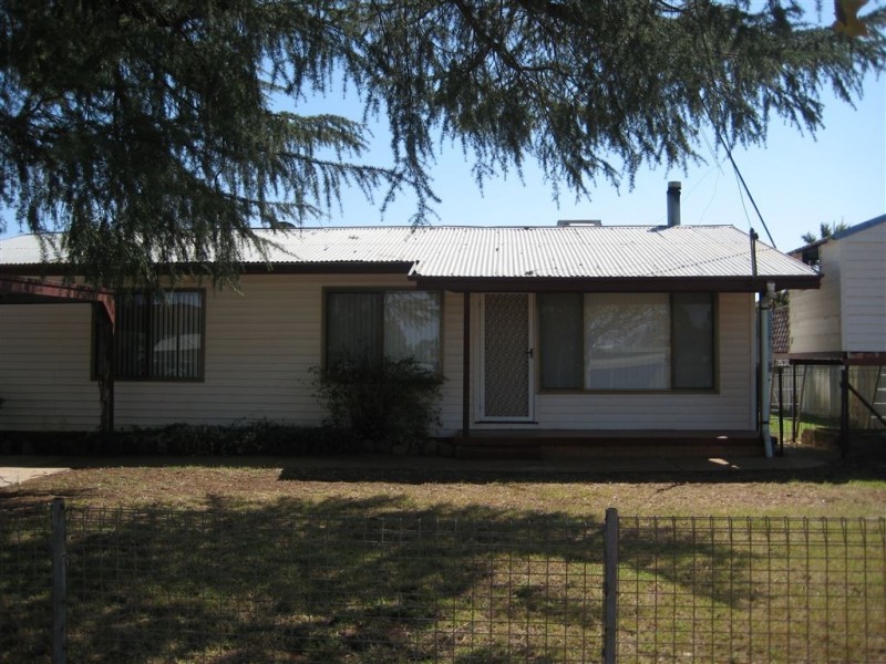 57 Bradley Street, Cobar NSW 2835