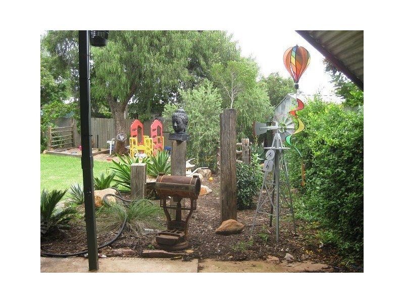 28 Brough Street, Cobar NSW 2835