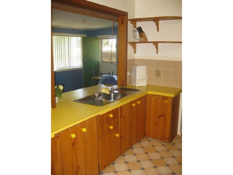 6 Woodiwiss Avenue, Cobar NSW 2835