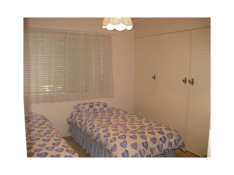 6 Woodiwiss Avenue, Cobar NSW 2835