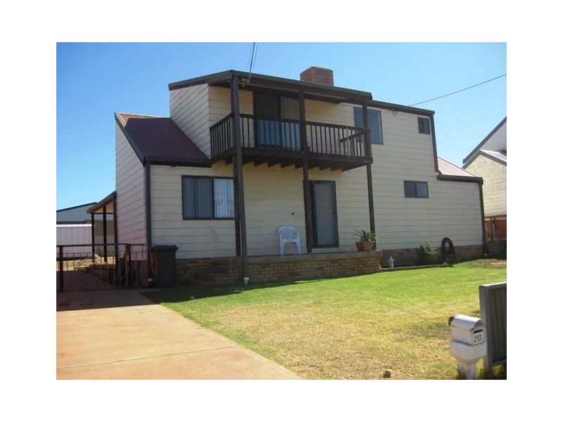 20 Wattle Drive, Cobar NSW 2835