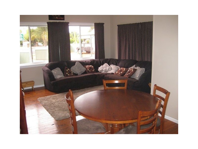 28 Louth Road, Cobar NSW 2835