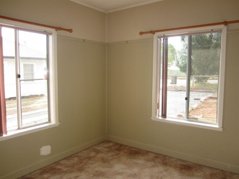19 Murray St, Cobar NSW 2835