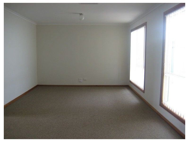 27 Duffy Drive, Cobar NSW 2835
