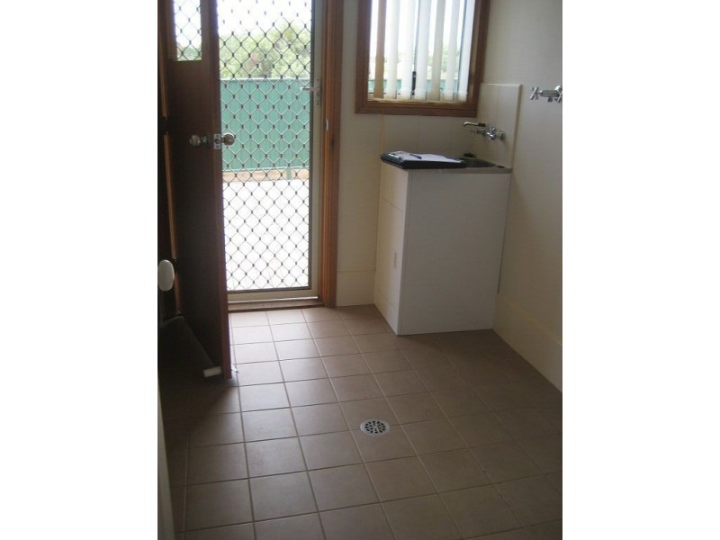 27 Duffy Drive, Cobar NSW 2835