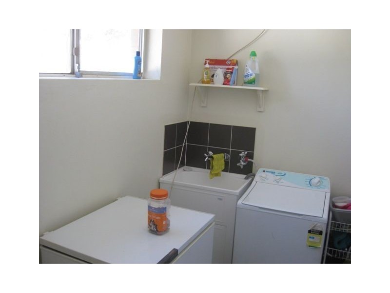 20 Woodiwiss Ave, Cobar NSW 2835