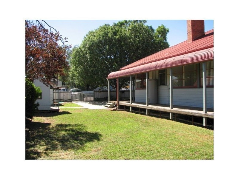 4 Railway Parade North, Cobar NSW 2835