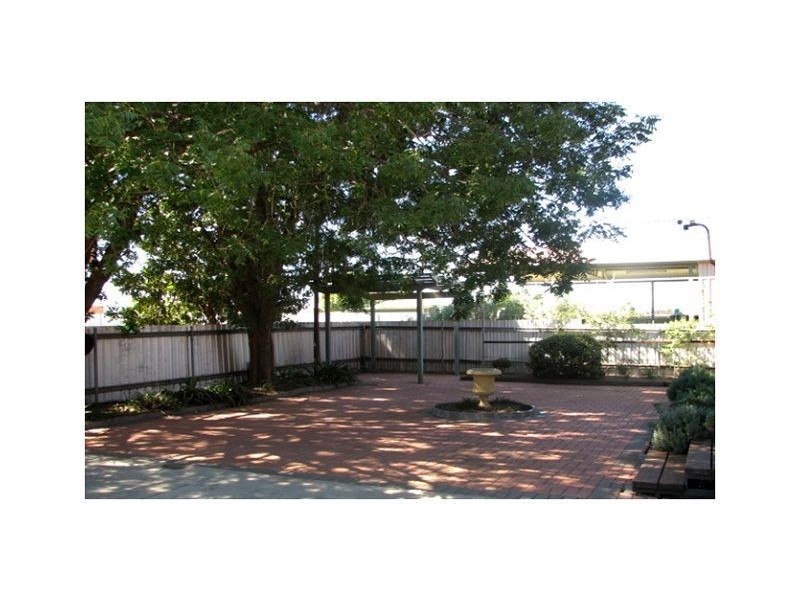 4 Railway Parade North, Cobar NSW 2835