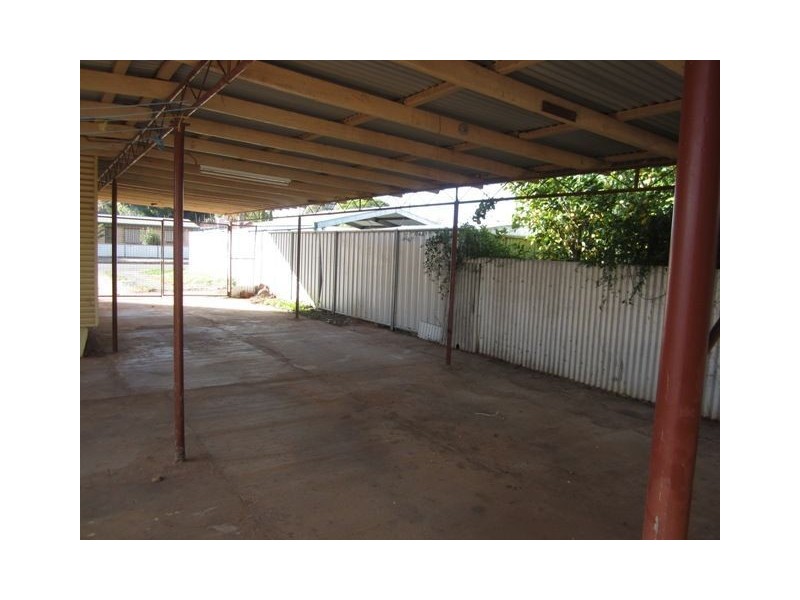 6 Matthews Street, Cobar NSW 2835