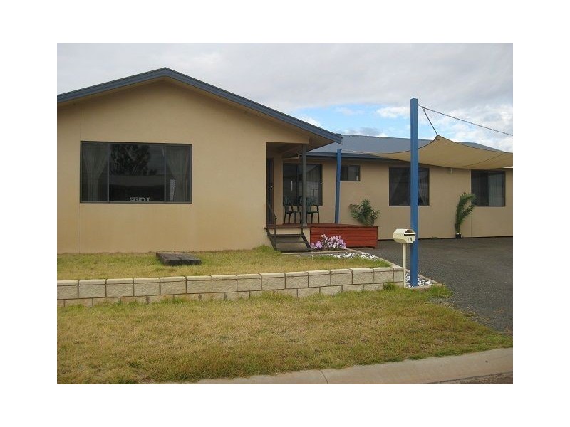 18 Duffy Drive, Cobar NSW 2835