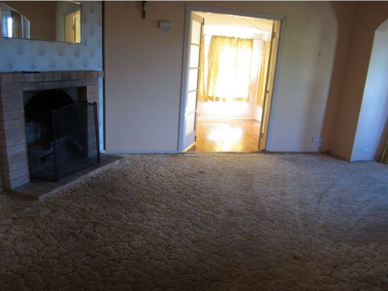 21 leah, Cobar NSW 2835