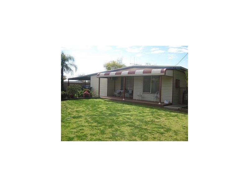 2 Woodiwiss Avenue, Cobar NSW 2835