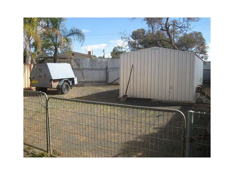 2 Woodiwiss Avenue, Cobar NSW 2835
