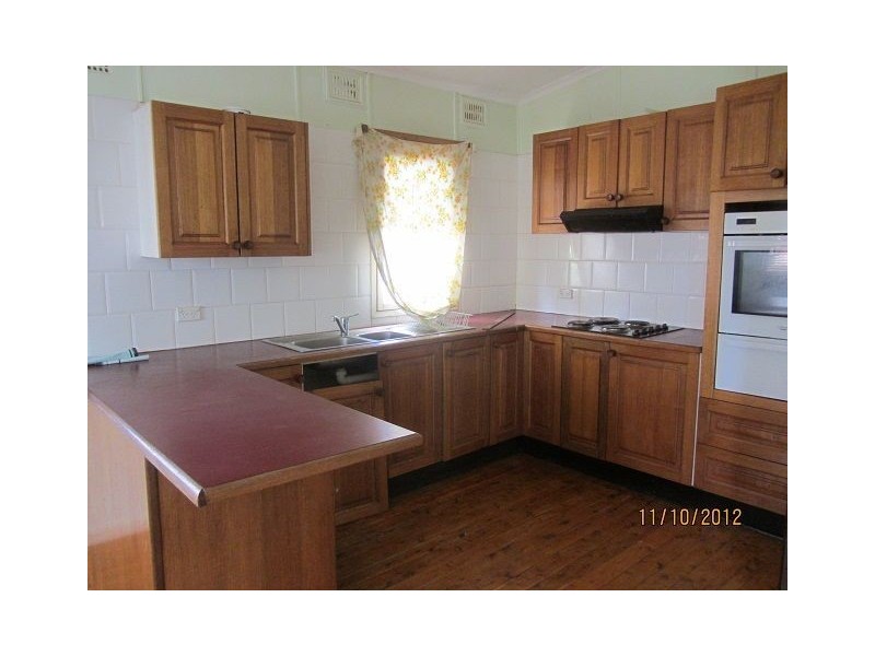 5 Yarran Circle, Cobar NSW 2835