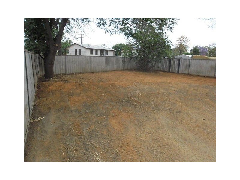 5 Yarran Circle, Cobar NSW 2835