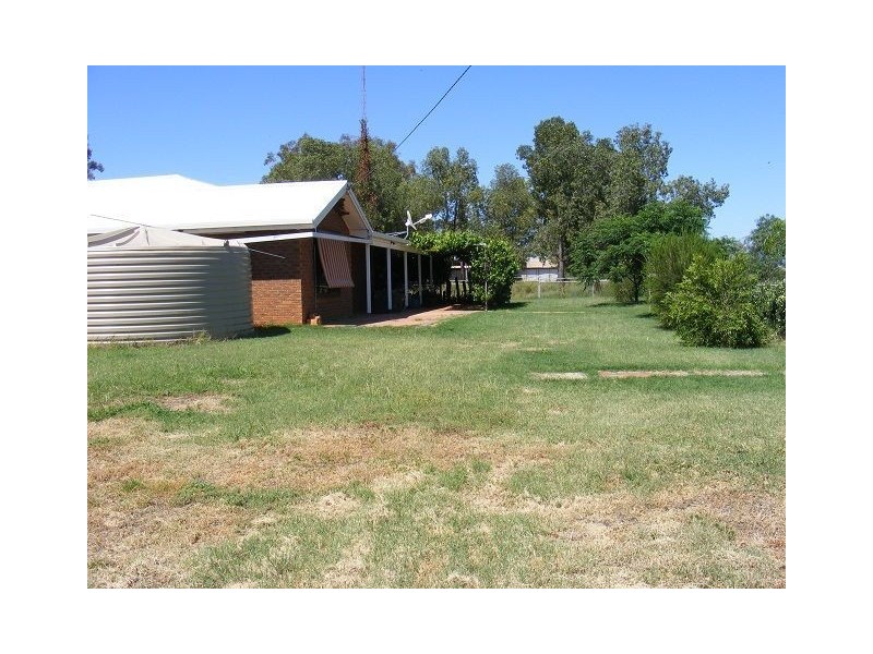 * Booroomugga Station, Girilambone NSW 2831
