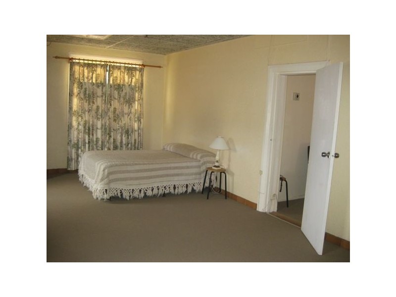 28 Barton Street, Cobar NSW 2835