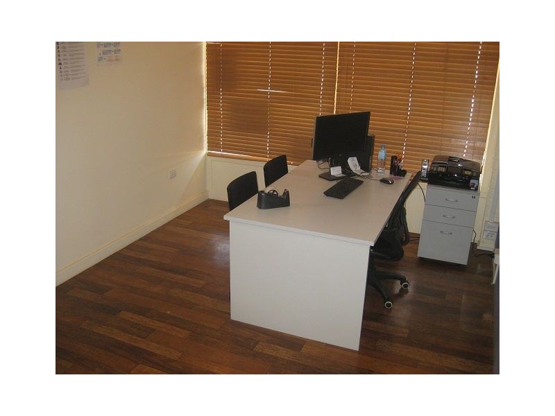 55 Becker Street, Cobar NSW 2835