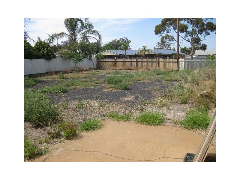 55 Becker Street, Cobar NSW 2835