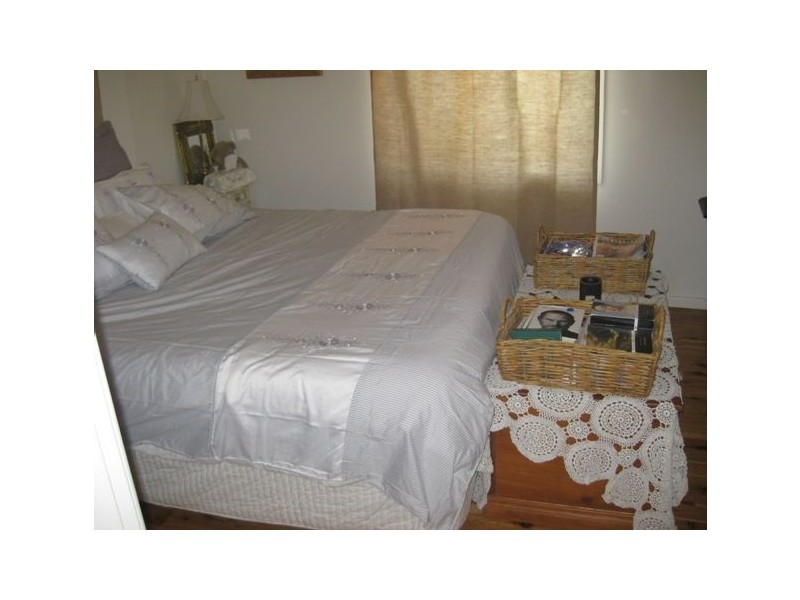 11 Mopone Street, Cobar NSW 2835