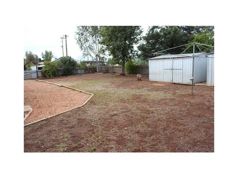 38 Bradley Street, Cobar NSW 2835